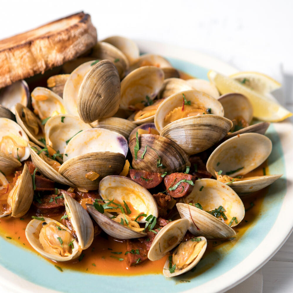1LB Clams